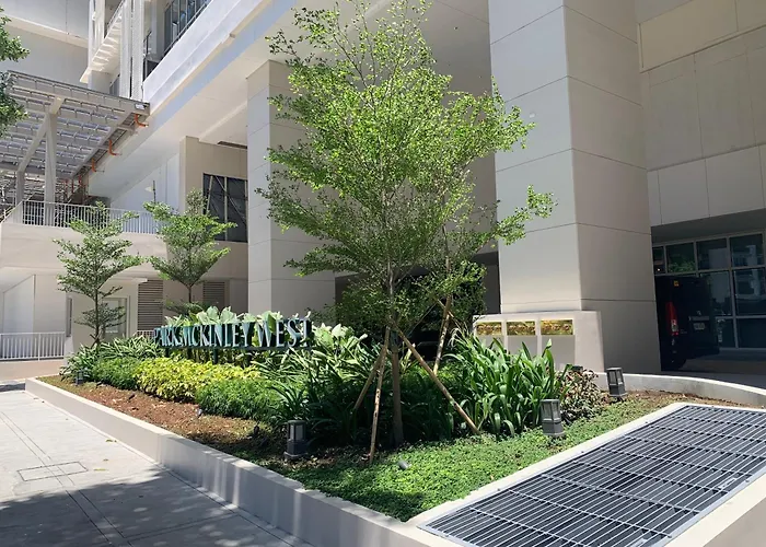 Juanderful At Park Mckinley West Aparthotel