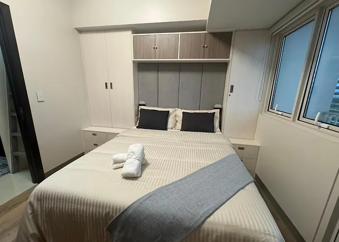 Aparthotel Juanderful At Park Mckinley West Manila